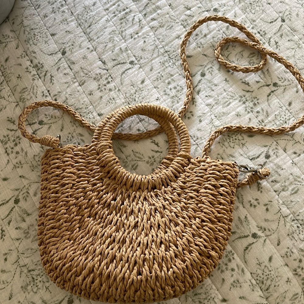 Crossbody woven bag